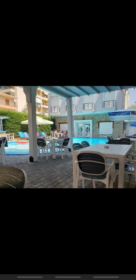 Apartament Orikum Apartment *